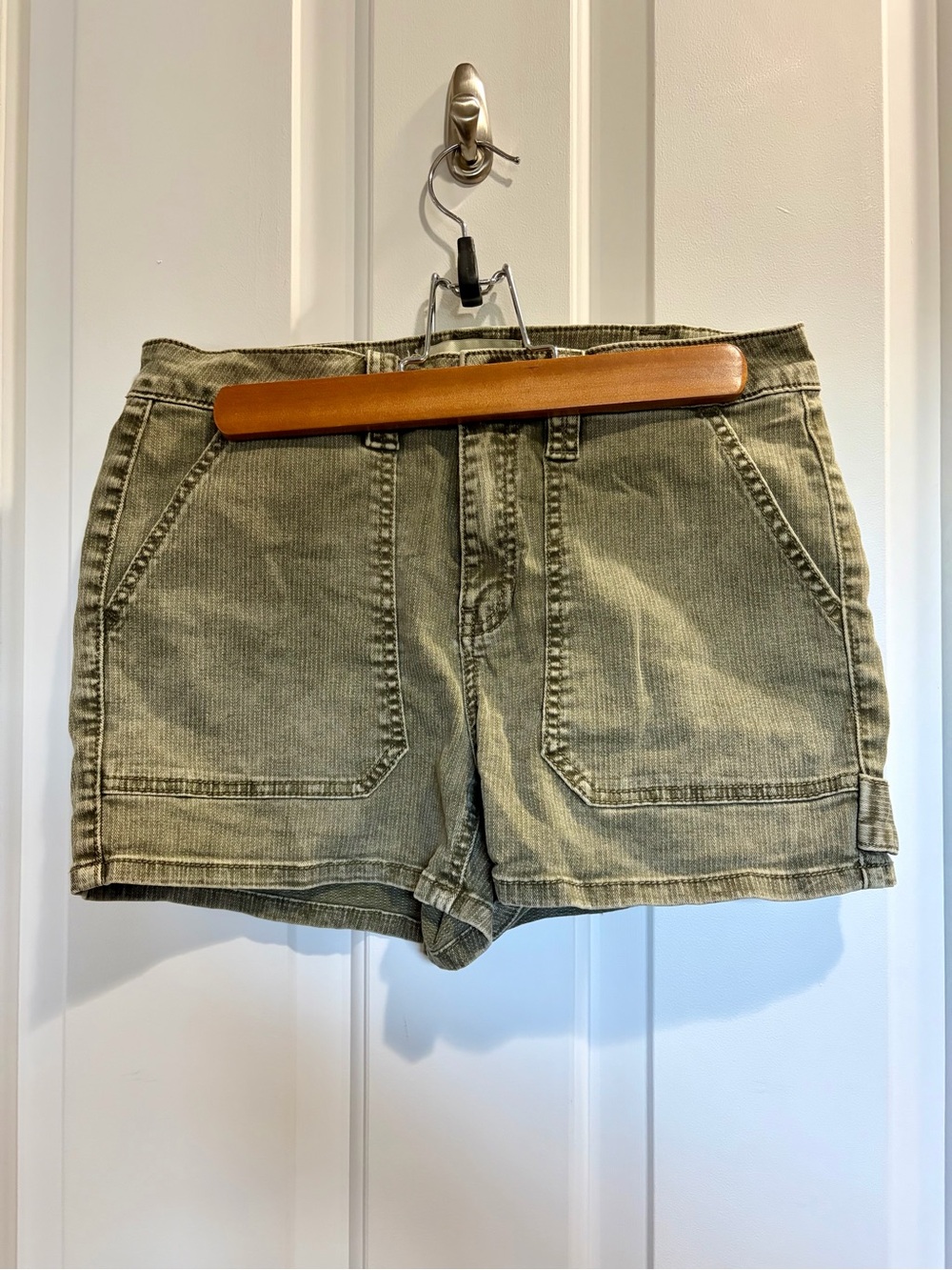 BKE Olive Green Women's Cargo Shorts